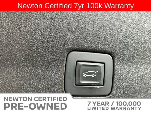 Used 2023 Chevrolet TrailBlazer RS w/ Sun and Liftgate Package FWD image 21