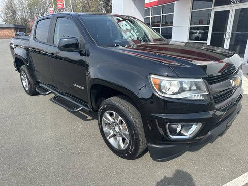 Used 2018 Chevrolet Colorado Z71 image 2