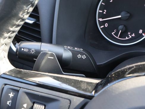 Used 2023 Nissan Rogue SL FWD image 23