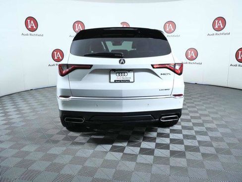 Used 2024 Acura MDX SH-AWD w/ Technology Package image 7