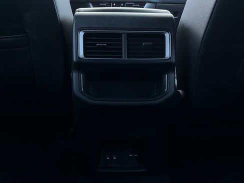 Used 2025 Volkswagen Atlas Cross Sport SE image 13