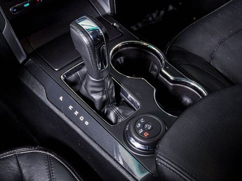 Used 2016 Ford Explorer Limited image 26