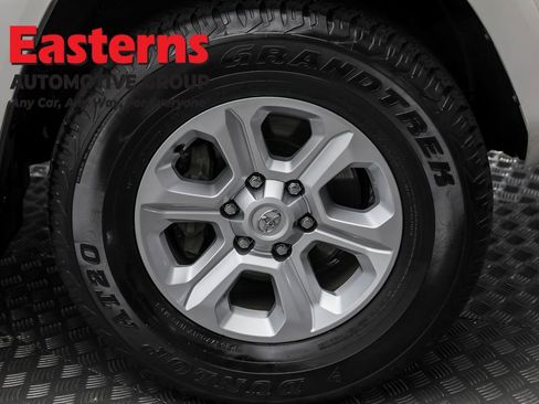 Used 2024 Toyota 4Runner SR5 image 29