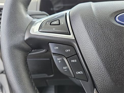 Used 2022 Ford Edge SEL w/ Convenience Package image 28