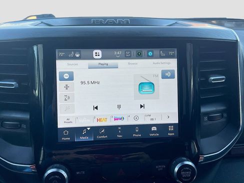 Used 2024 RAM 1500 Laramie image 15