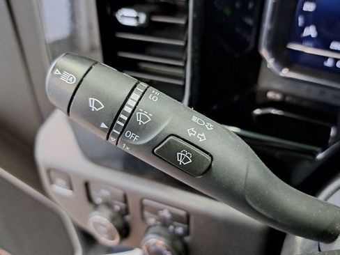 Used 2024 Chevrolet Silverado 1500 LT AWD/4WD image 11