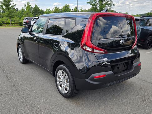 Used 2021 Kia Soul LX FWD image 5