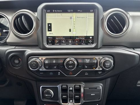 Used 2023 Jeep Wrangler Unlimited Rubicon 4xe w/ Cold Weather Group AWD/4WD image 16