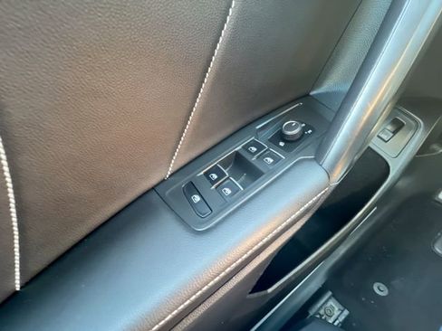 Certified 2024 Volkswagen Tiguan SE R-Line image 13