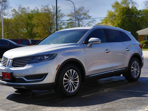 Used 2016 Lincoln MKX Select w/ Select Plus Package image 3