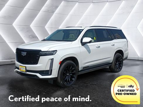 Used 2024 Cadillac Escalade Sport Platinum w/ LPO, ONYX Package AWD/4WD image 1