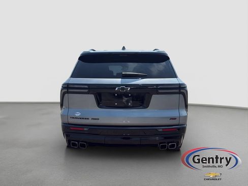 Used 2024 Chevrolet Traverse RS AWD/4WD image 5