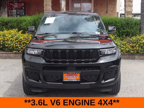Used 2024 Jeep Grand Cherokee L Altitude AWD/4WD image 3
