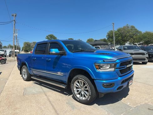 Used 2022 RAM 1500 Laramie w/ Sport Appearance Package AWD/4WD image 4