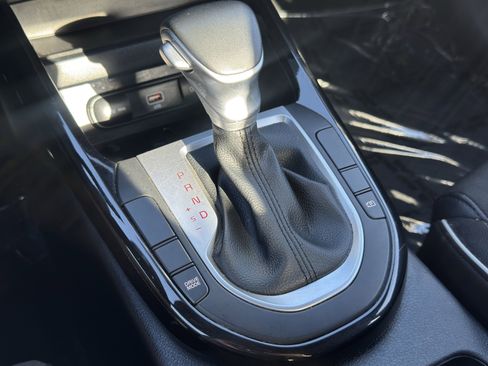 Used 2024 Kia Forte GT-Line image 53