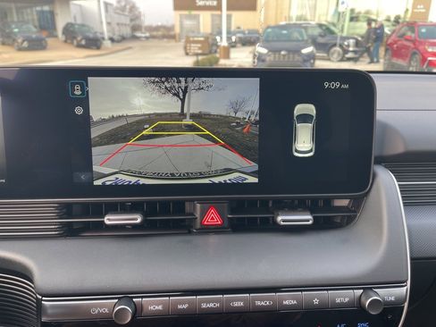 New 2026 Hyundai Ioniq 5 SEL image 26