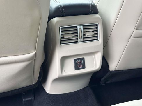 Used 2018 Nissan Maxima Platinum image 14