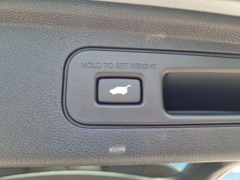 New 2026 Honda Odyssey Touring image 13
