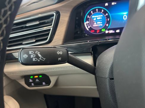 Certified 2026 Volkswagen Atlas SE FWD image 24