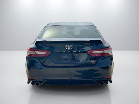 Used 2018 Toyota Camry XSE image 6