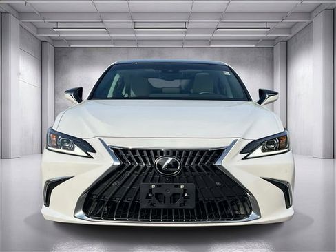 Used 2025 Lexus ES 350 Luxury image 8