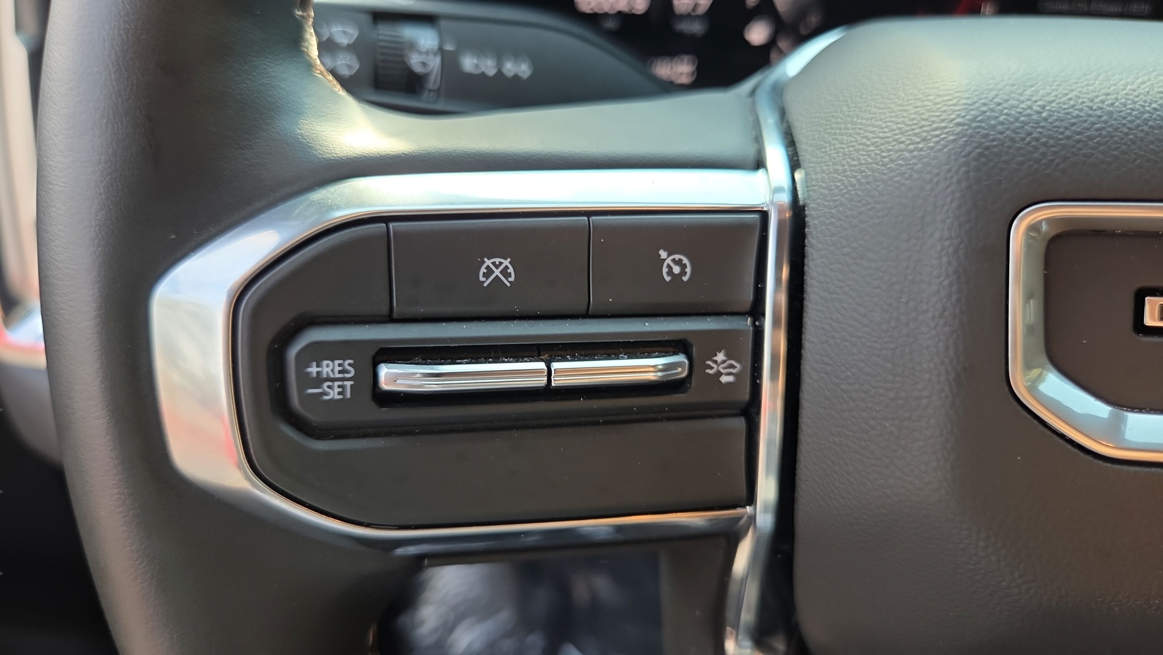 Certified 2024 GMC Canyon Denali AWD/4WD image 25