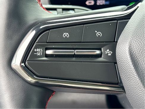 Used 2025 Chevrolet Blazer EV RS AWD/4WD image 15