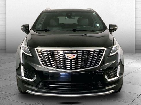 Used 2020 Cadillac XT5 Premium Luxury FWD image 2