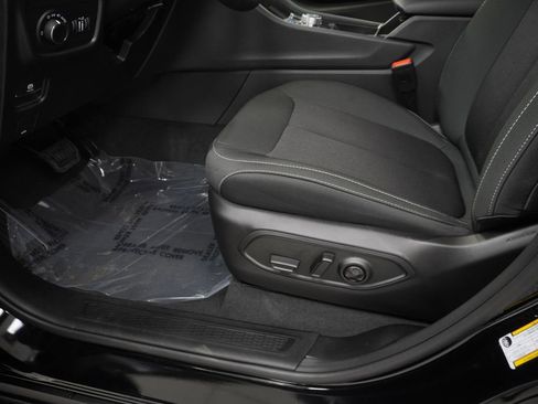New 2026 Jeep Grand Cherokee Laredo AWD/4WD image 27