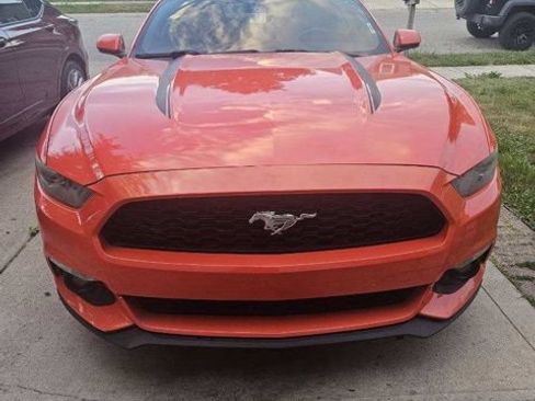 Used 2016 Ford Mustang Premium RWD image 18
