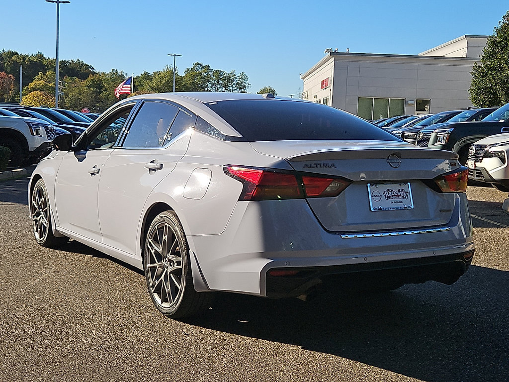 Certified 2023 Nissan Altima 2.0 SR FWD image 6