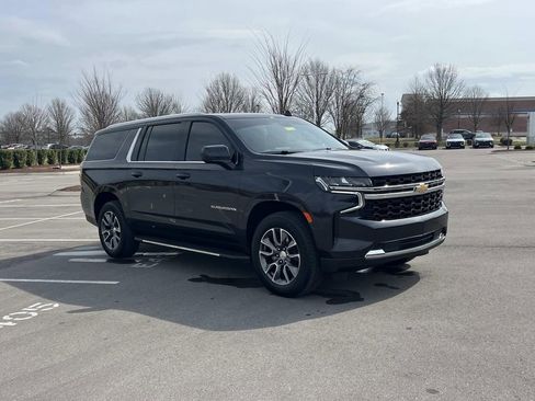 Used 2024 Chevrolet Suburban LS w/ Driver Alert Package image 7