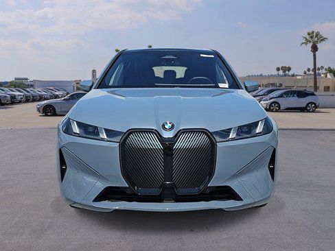 New 2026 BMW iX xDrive60 w/ Premium Package image 2