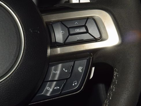 Used 2022 Ford Mustang Shelby GT500 w/ Technology Package image 41