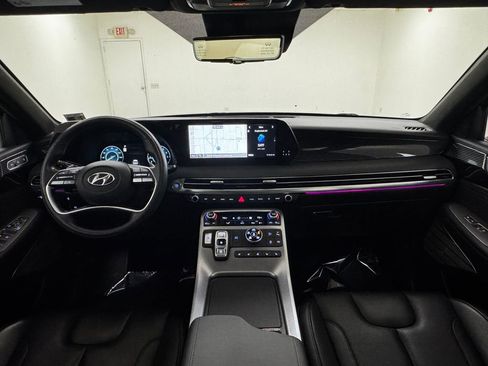 Used 2023 Hyundai Palisade Calligraphy image 18