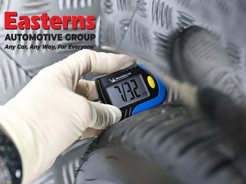 Used 2023 Genesis G70 2.0T image 30