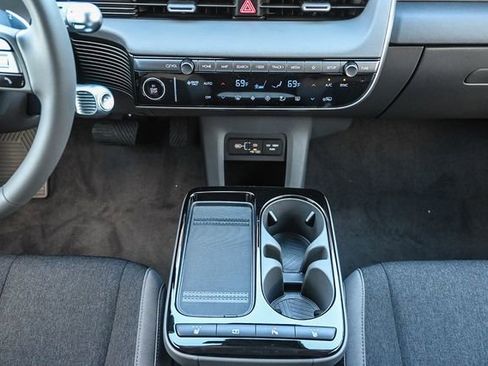 New 2026 Hyundai Ioniq 5 SE image 18