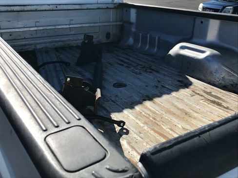 Used 2005 Ford F350 XLT image 11