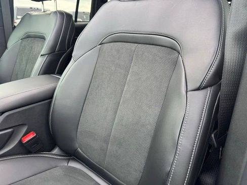 New 2026 Jeep Grand Cherokee Altitude AWD/4WD image 28