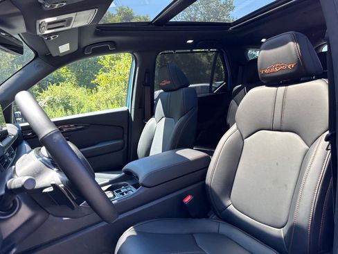 New 2025 Honda Pilot TrailSport image 14