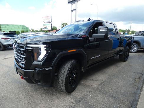 Certified 2025 GMC Sierra 2500 AT4 w/ AT4 Premium Plus Package AWD/4WD image 6