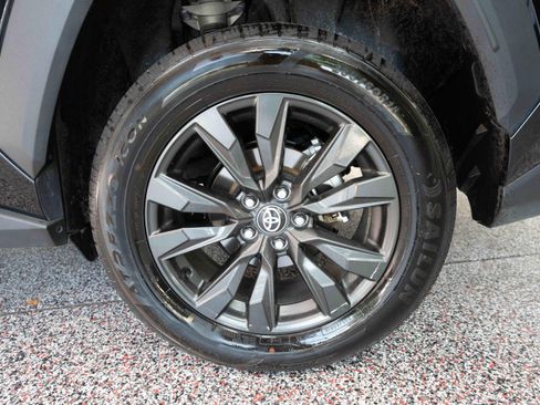 Used 2026 Toyota RAV4 XLE Premium AWD/4WD image 30