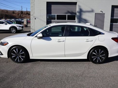 Used 2024 Honda Civic EX image 5