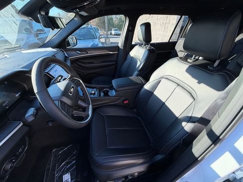 New 2025 Jeep Grand Cherokee L Limited image 16