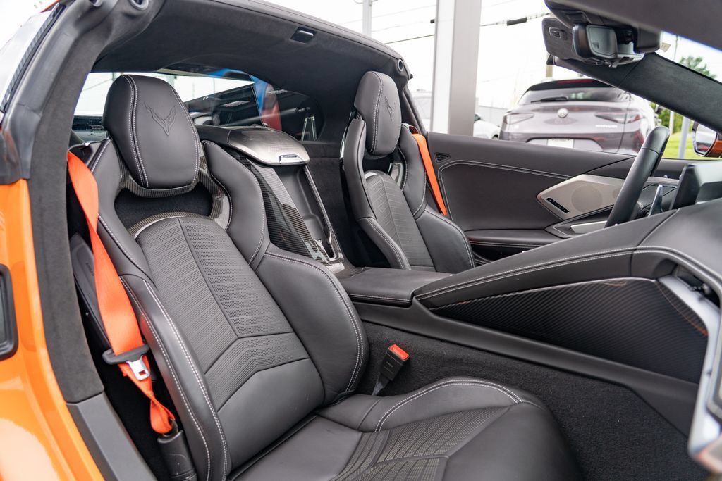 Used 2022 Chevrolet Corvette Stingray Premium Cpe w/ Z51 Performance Package RWD image 21