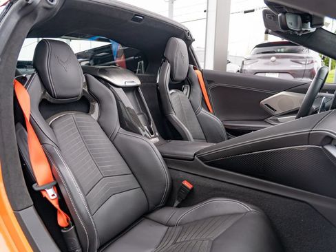 Used 2022 Chevrolet Corvette Stingray Premium Cpe w/ Z51 Performance Package RWD image 21