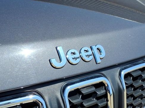 Used 2024 Jeep Compass Latitude AWD/4WD image 24