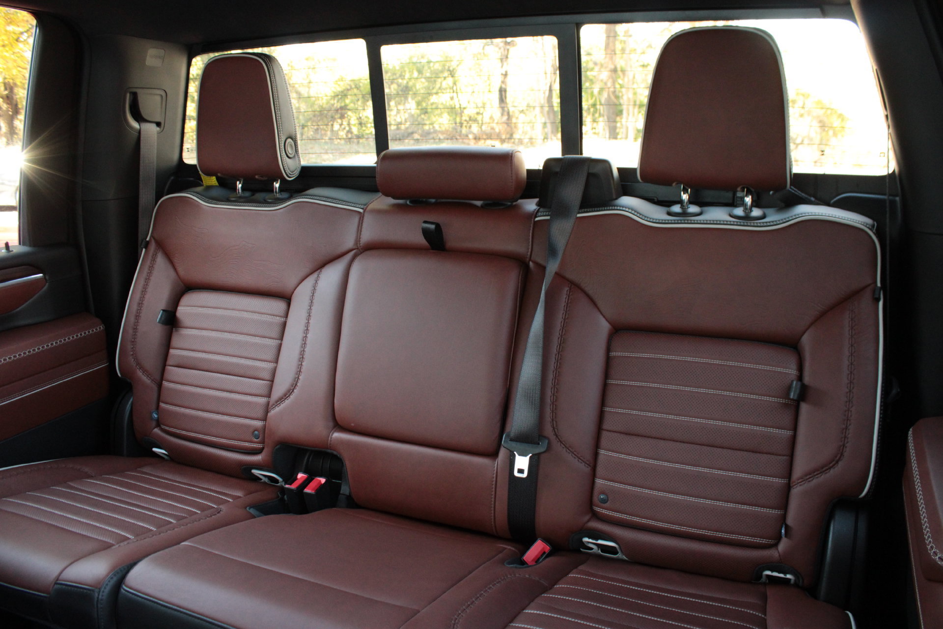 Used 2024 GMC Sierra 2500 Denali Ultimate w/ Max Trailering Package AWD/4WD image 17