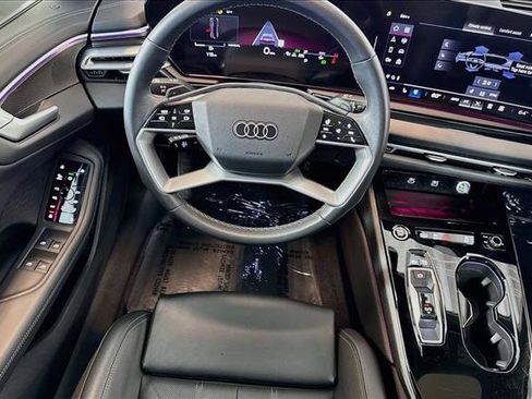Used 2025 Audi A5 2.0T Premium Plus w/ Premium Plus AWD/4WD image 19