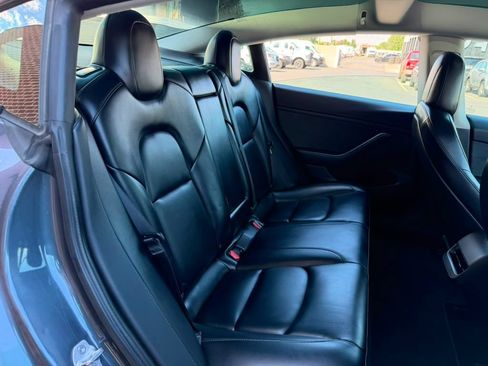 Used 2021 Tesla Model 3 Long Range AWD/4WD image 19